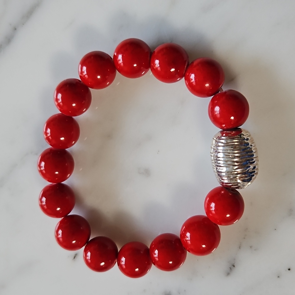 Red Bead With Silver Accent Stretch Bracelet